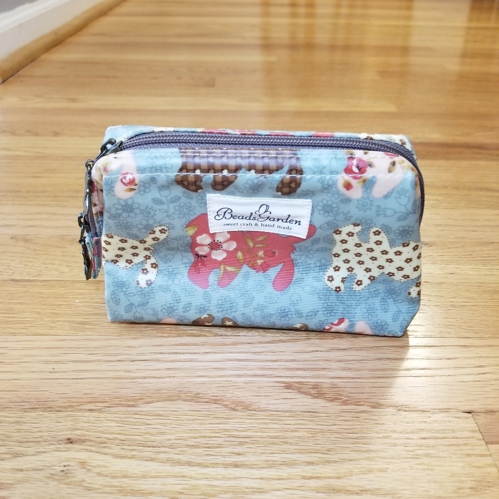 Zipper pouch